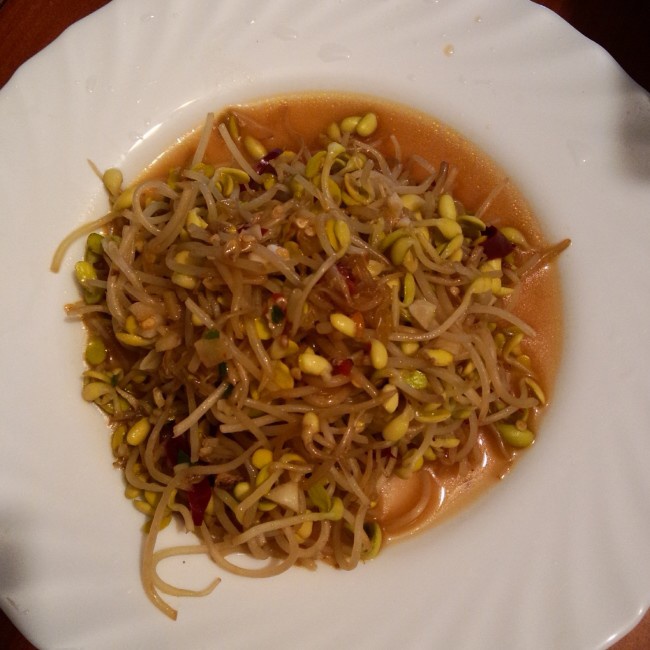 素炒黄豆芽