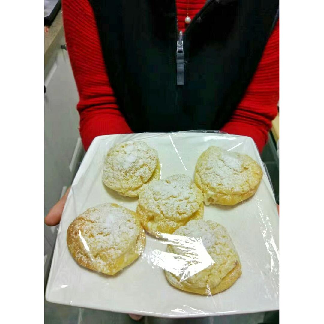 十分美味的酥皮泡芙