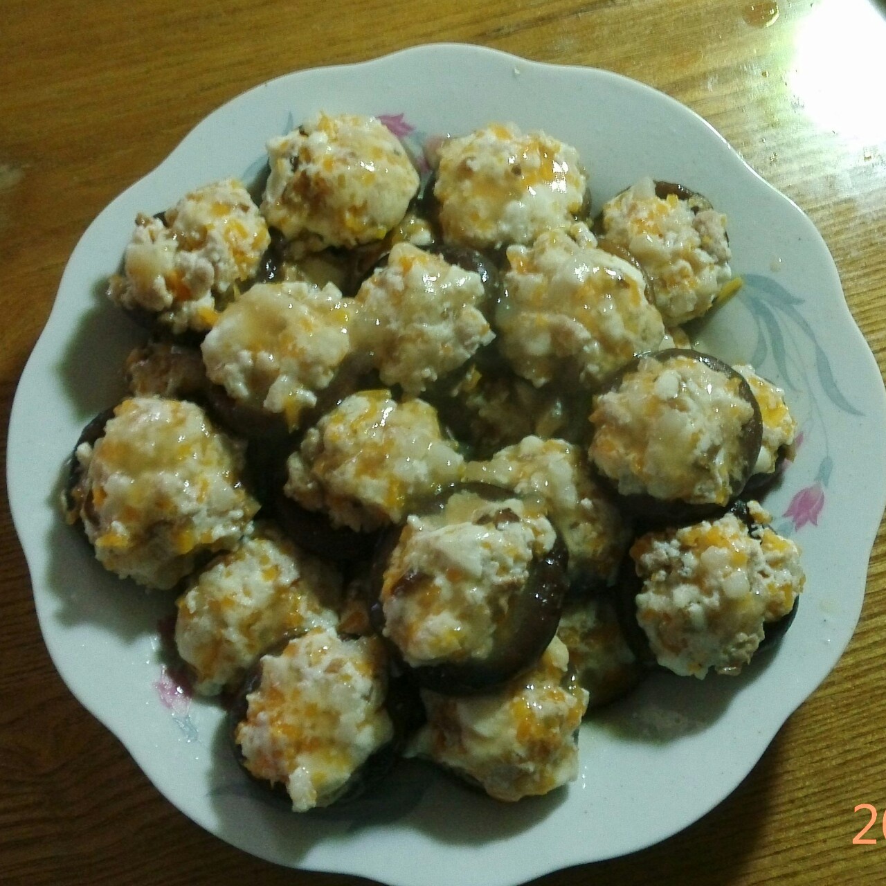 豆腐肉末酿香菇
