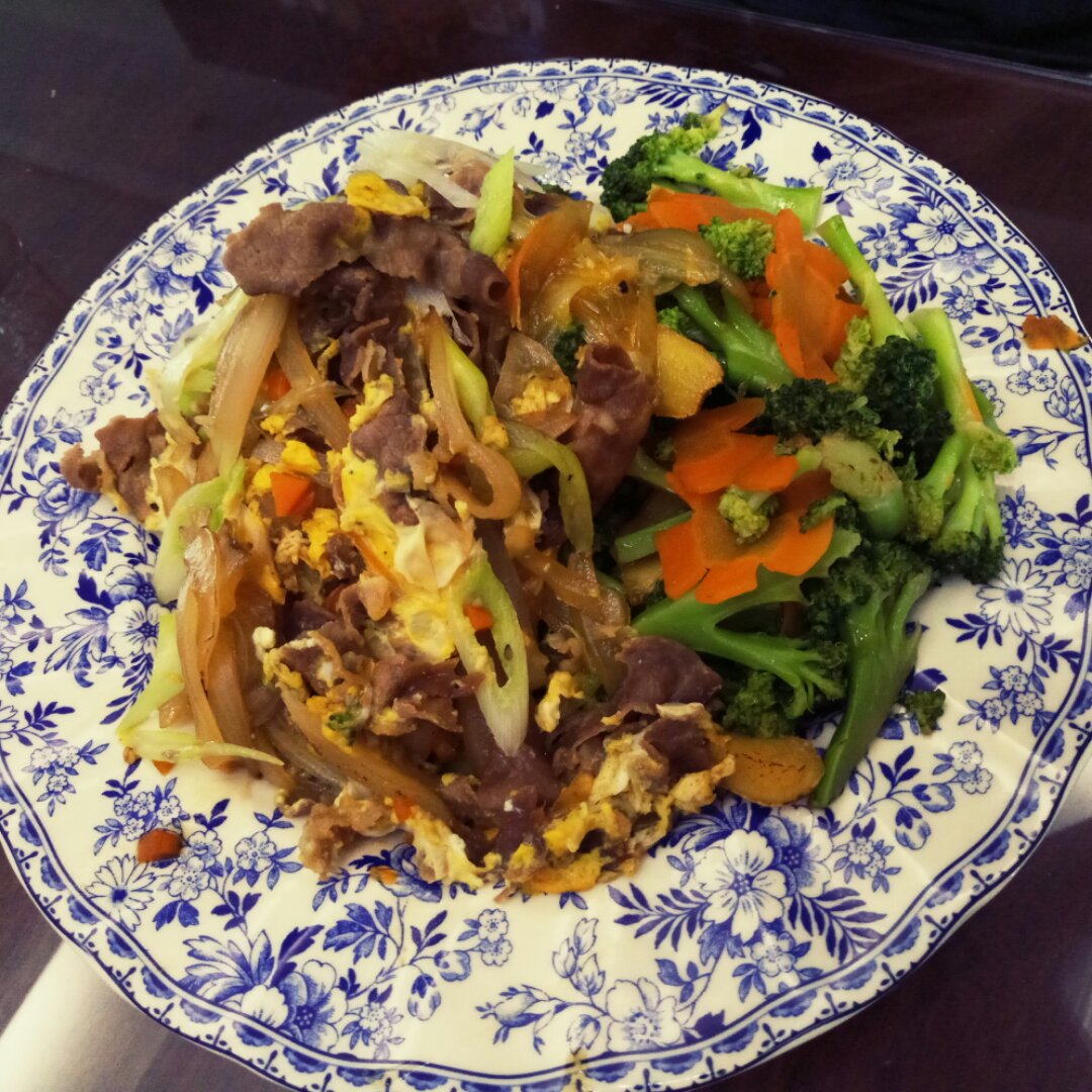 和风牛丼 - 比吉野家的好吃：）