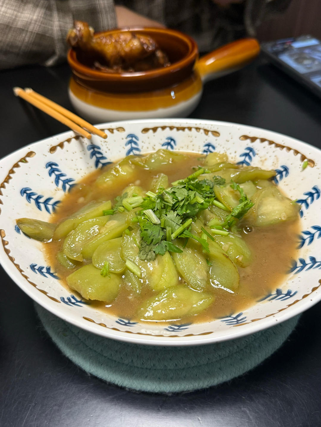 素炒丝瓜|这样做绝了！简单又好吃！