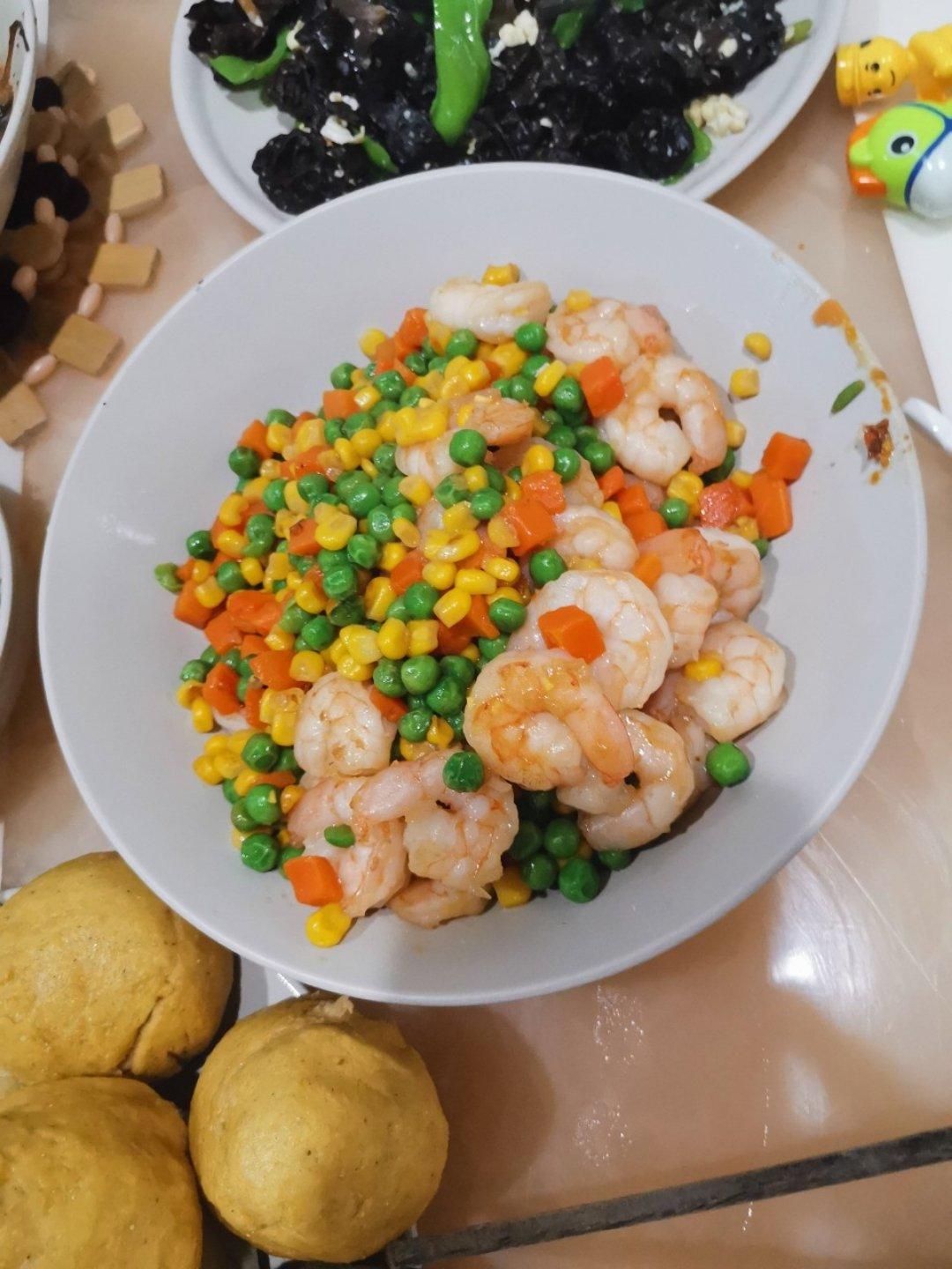 三色炒虾仁