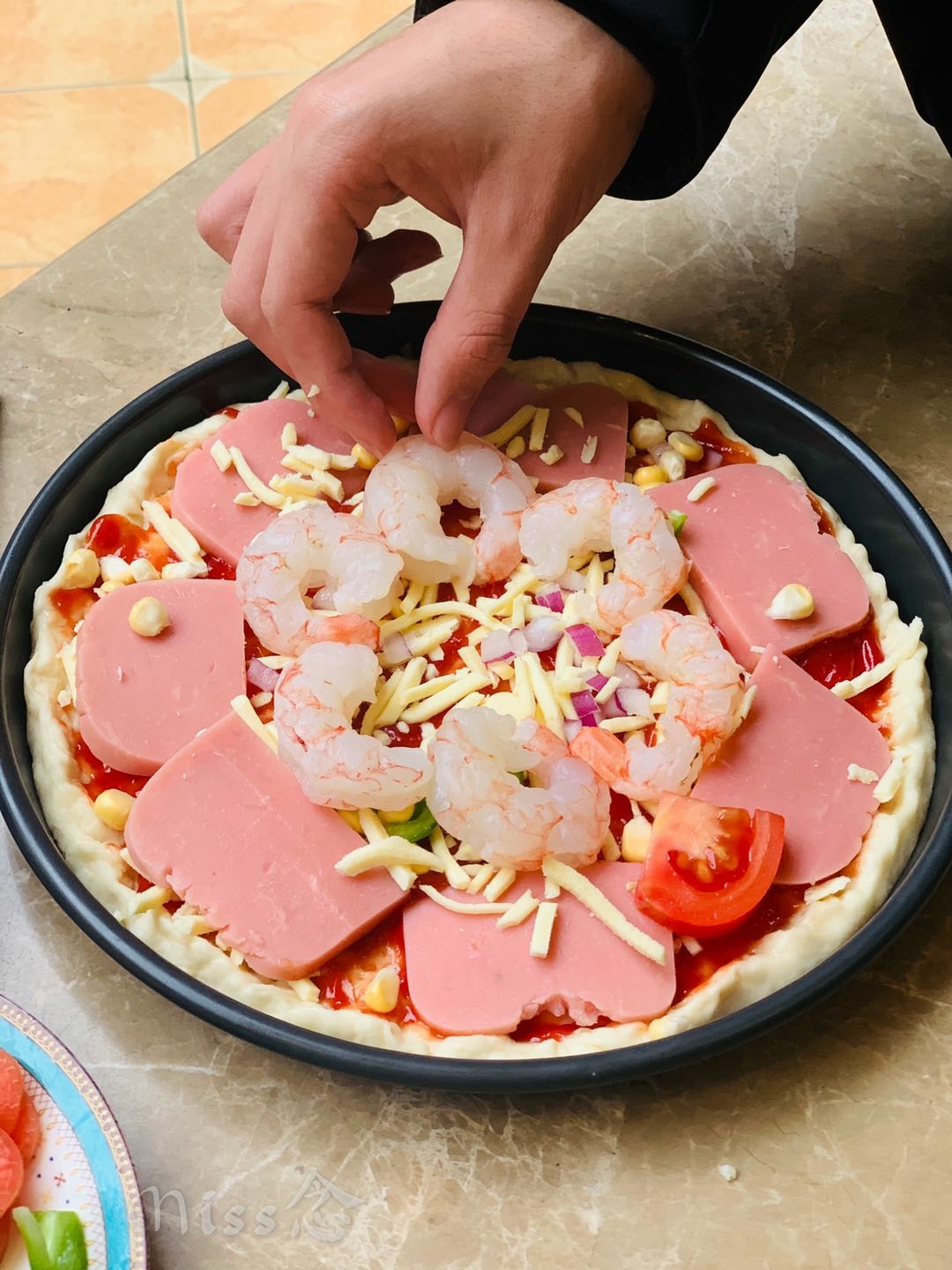 鲜虾披萨的做法 步骤4