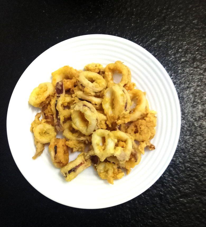 家常小吃——酥炸鱿鱼圈