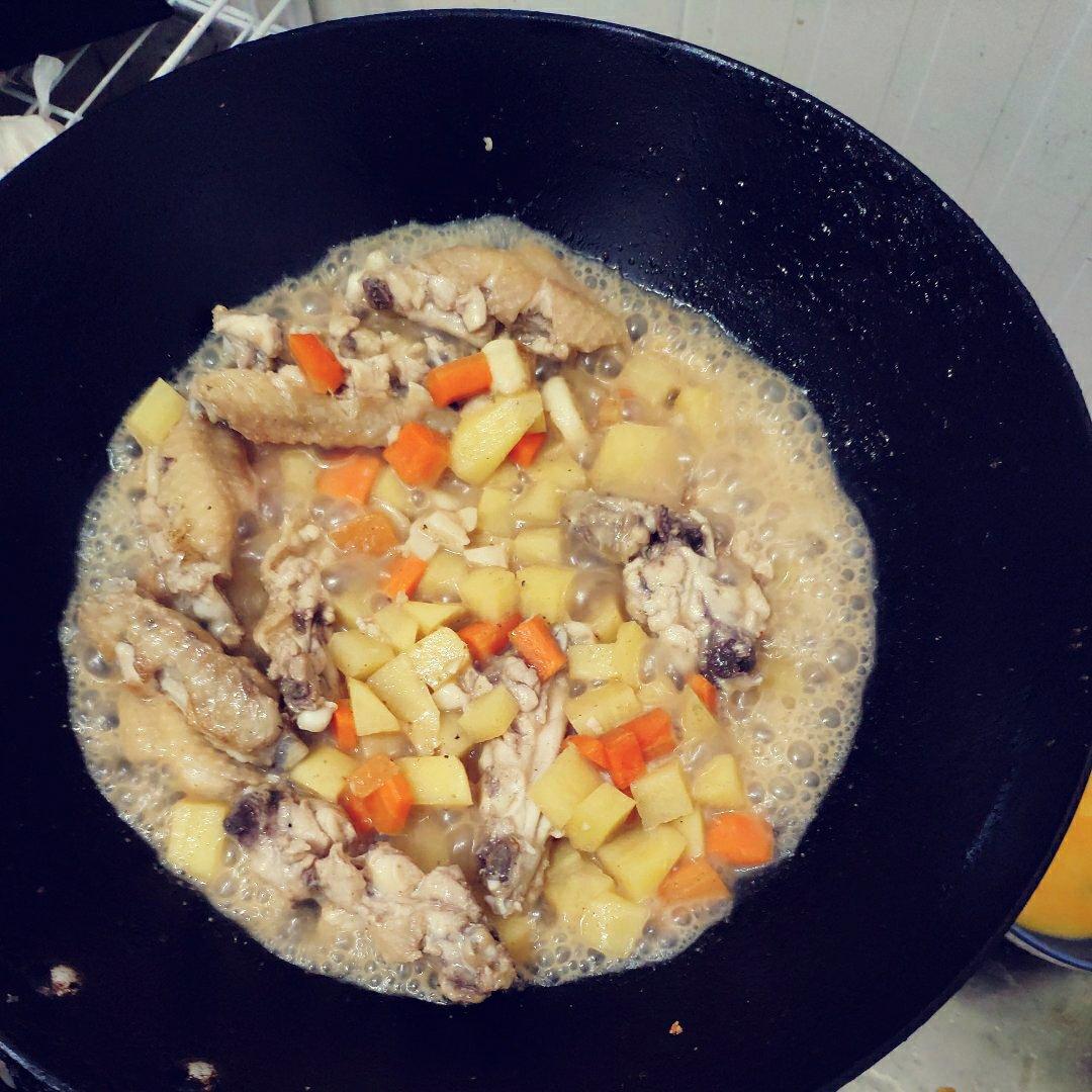 土豆烧鸡翅