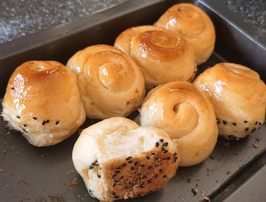 脆底蜂蜜小面包