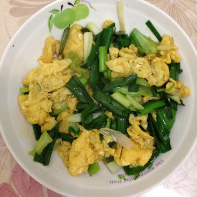 蒜苗炒鸡蛋