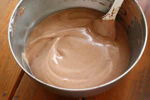 巧克力棉花蛋糕卷的做法 步骤9