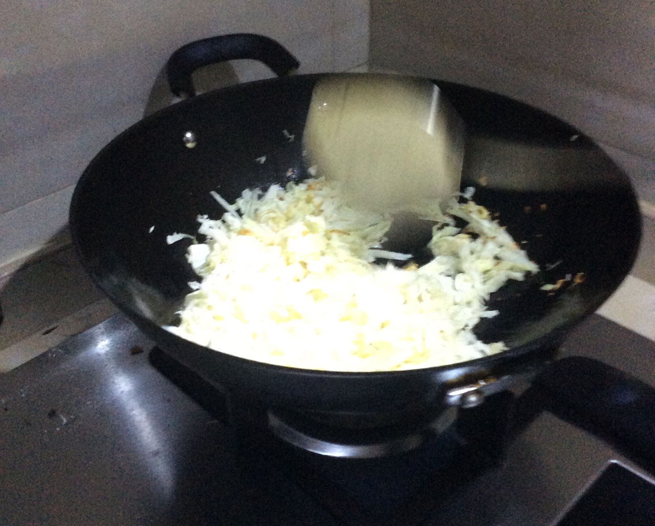 白菜荷包蛋炝锅面的做法 步骤2