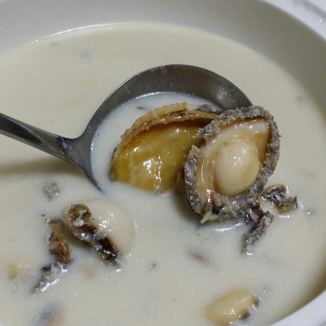 口罩小姐-niki做的瘦肉鲍鱼汤