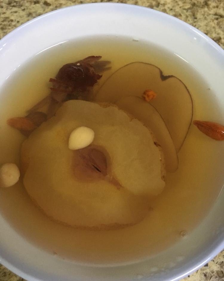 海底椰炖梨汤