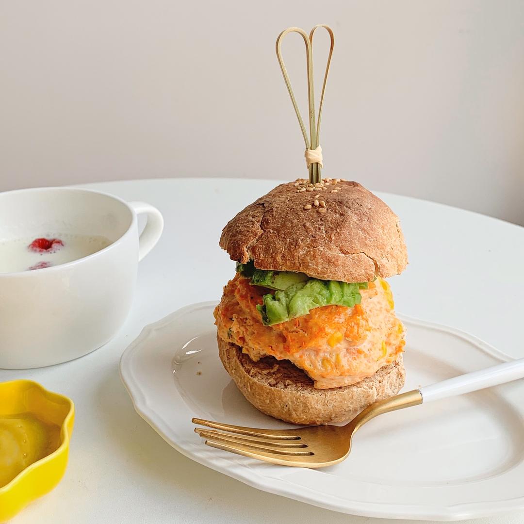 最好吃的鸡胸肉饼【美味减脂餐】