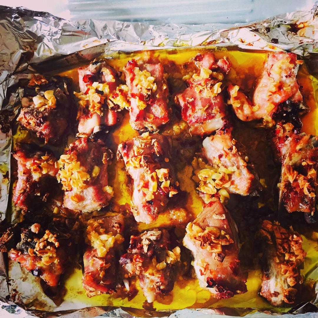 香到骨头里的蒜香排骨（烤箱）