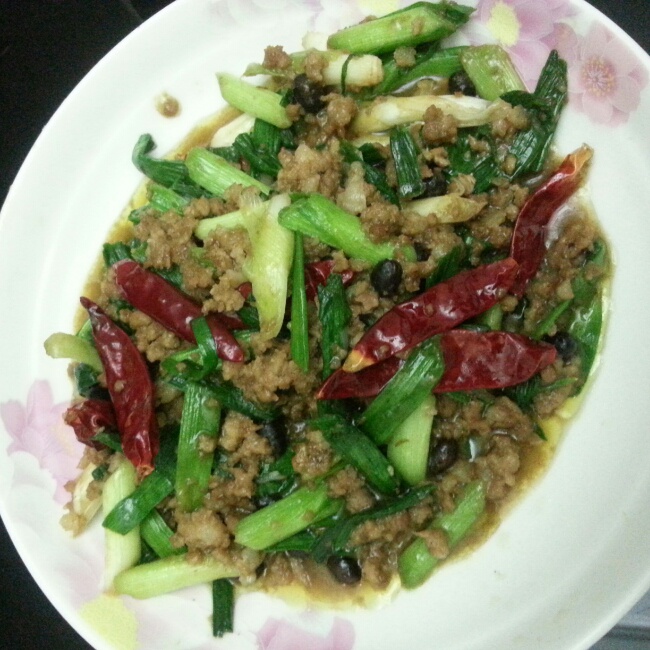 蒜苗炒肉丝