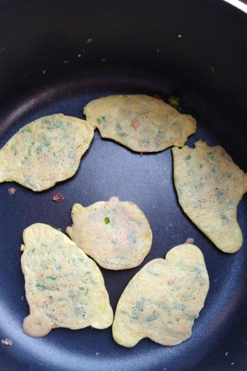 宝宝辅食：青菜小煎饼（8m+）