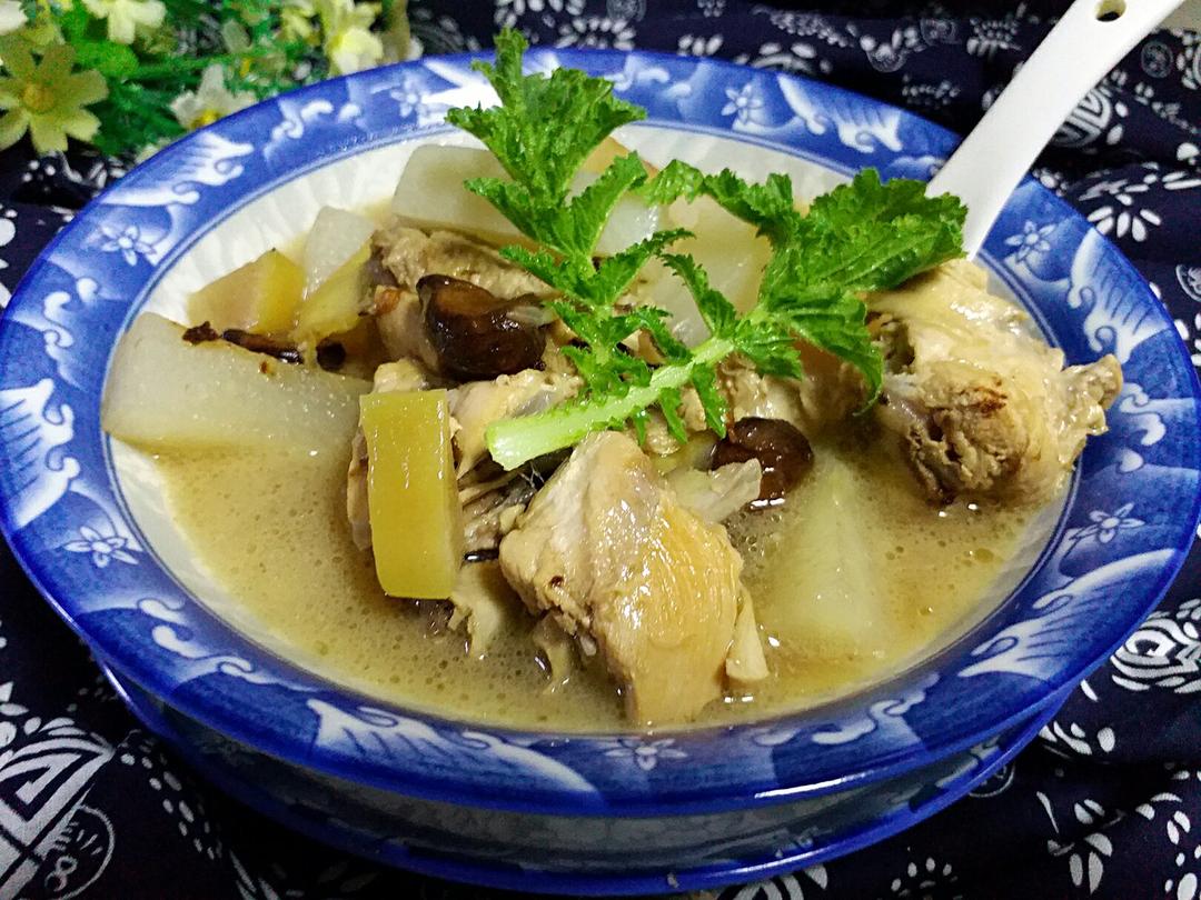 酸萝卜老鸭汤