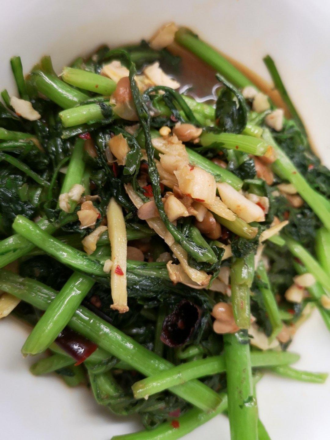 快手菜之---㊙️老干妈水豆豉炒茼蒿菜