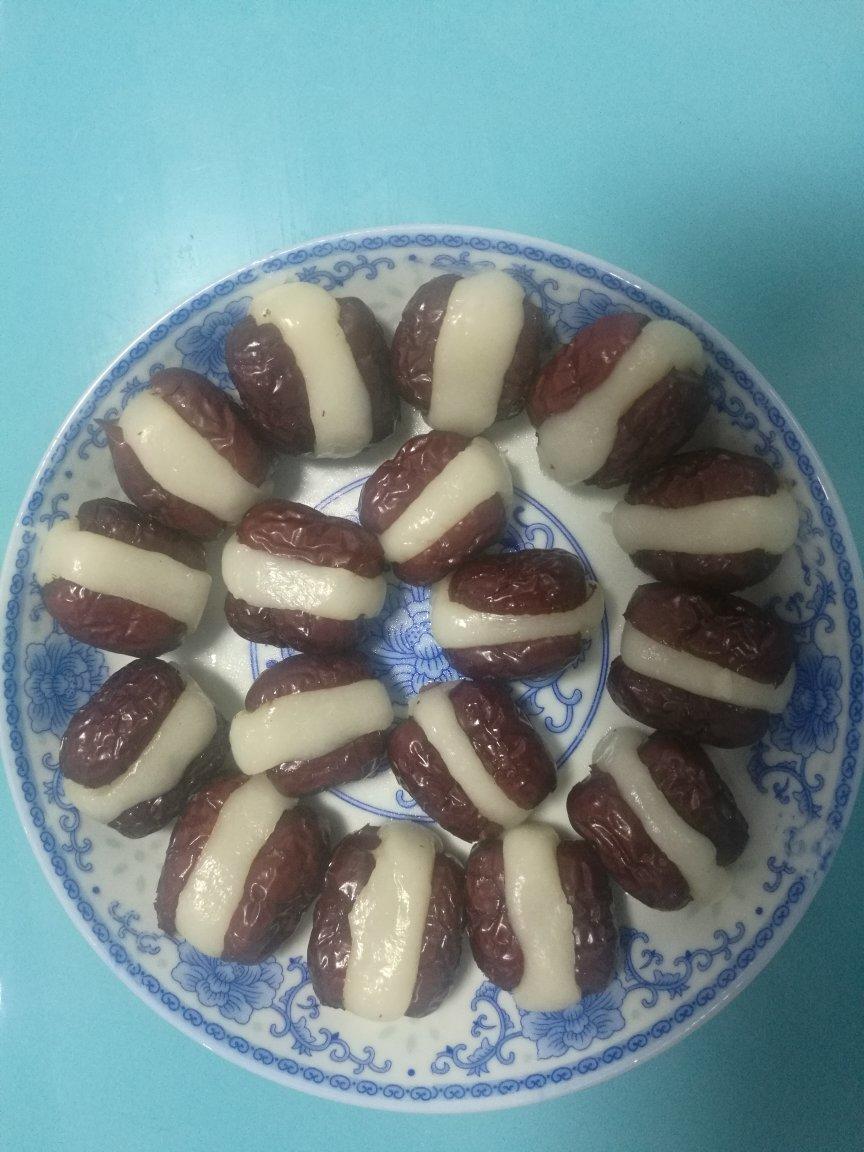 心太软— 红枣夹糯米粉