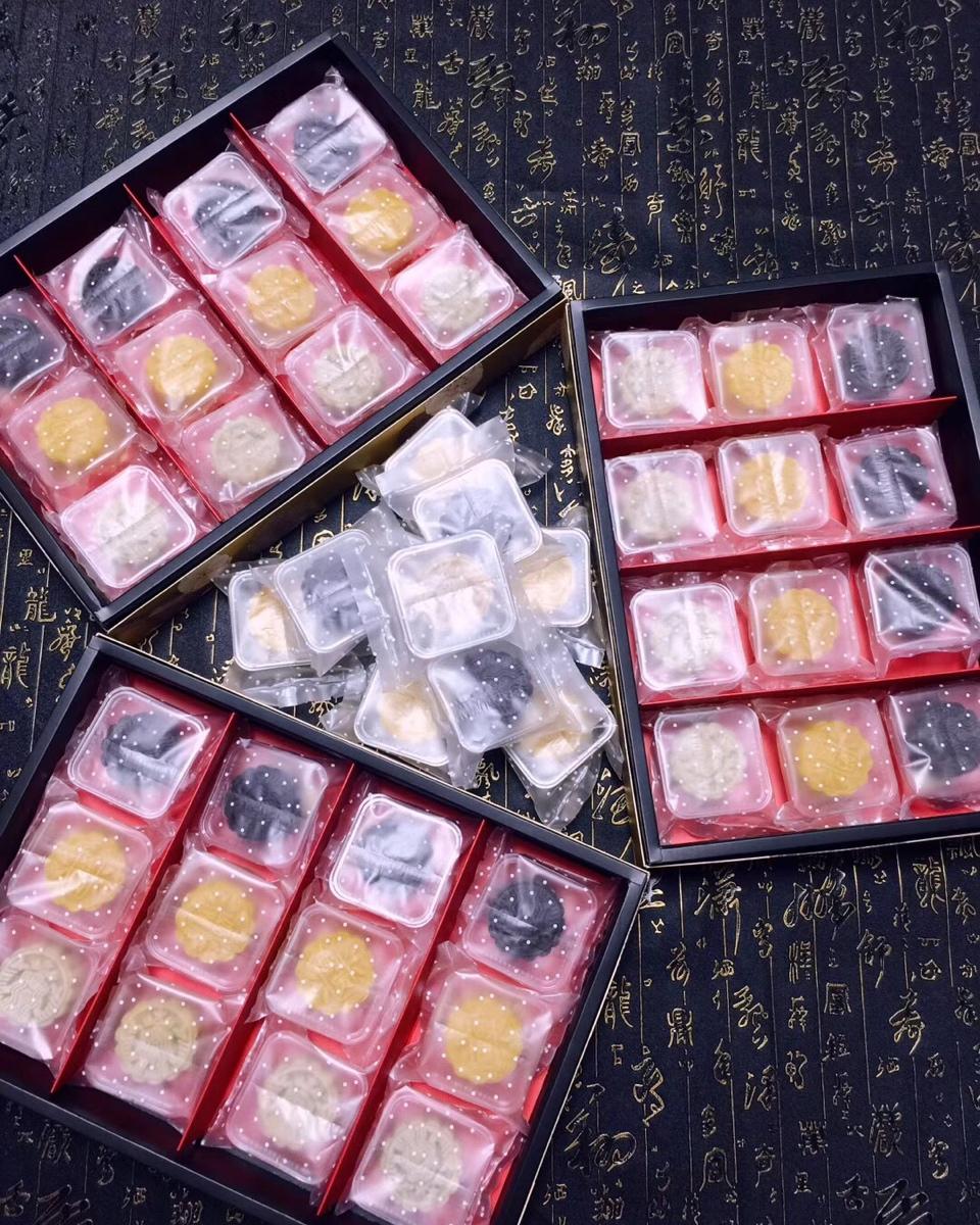 会流心的桃山皮月饼，不仅好吃，操作也简单~
