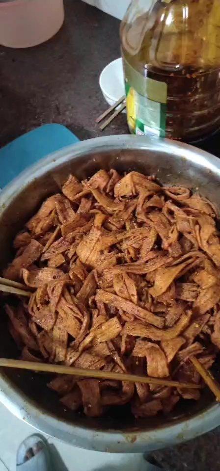 牛筋面辣条