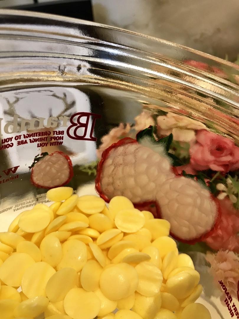 入口即化的无添加蛋黄溶豆