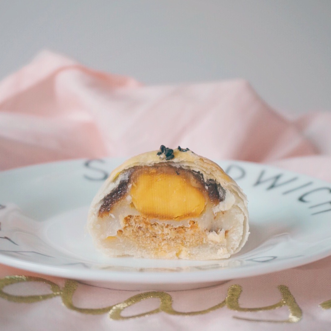 ㊙️网红麻薯肉松蛋黄酥🔥，好吃到爆‼️