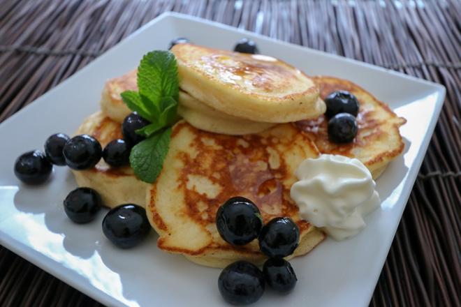 blueberry ricotta cheese pancakes (里科塔奶酪厚松饼)的做法