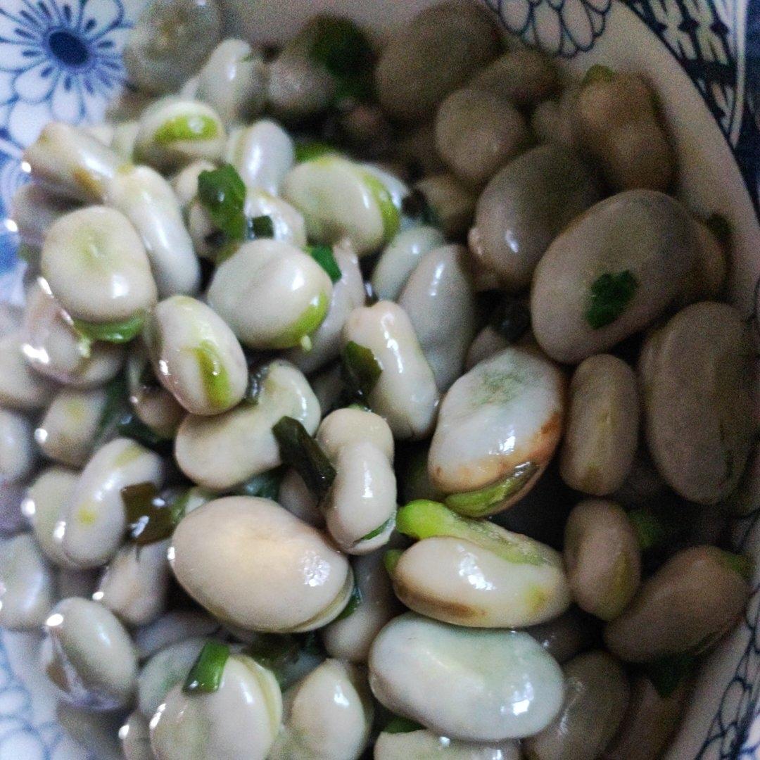 无比鲜美的葱油蚕豆