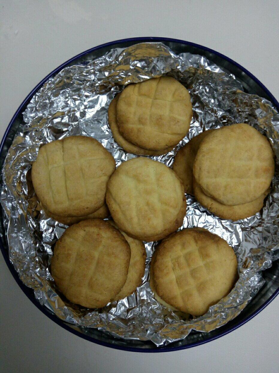 牛奶饼干