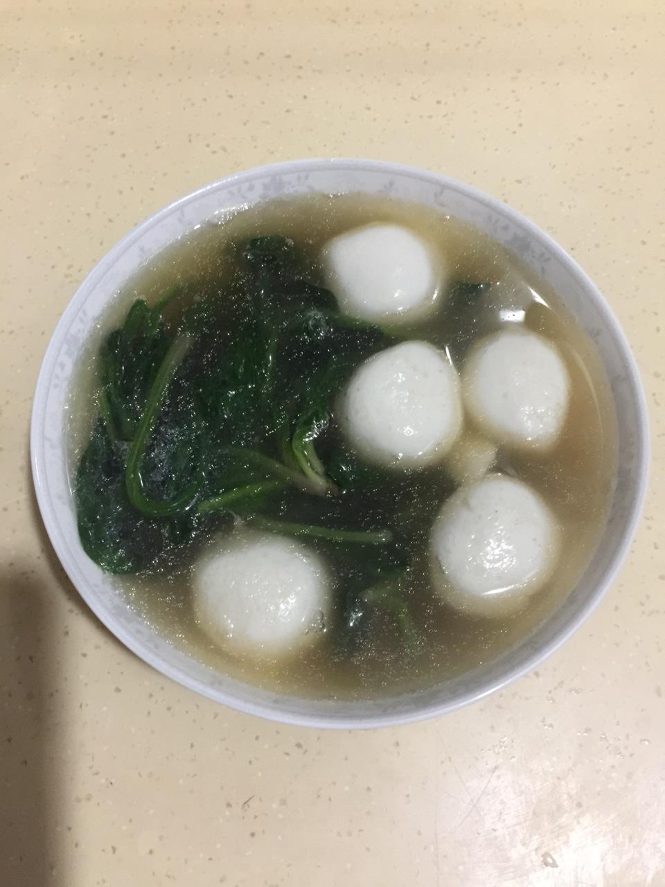 菠菜丸子汤