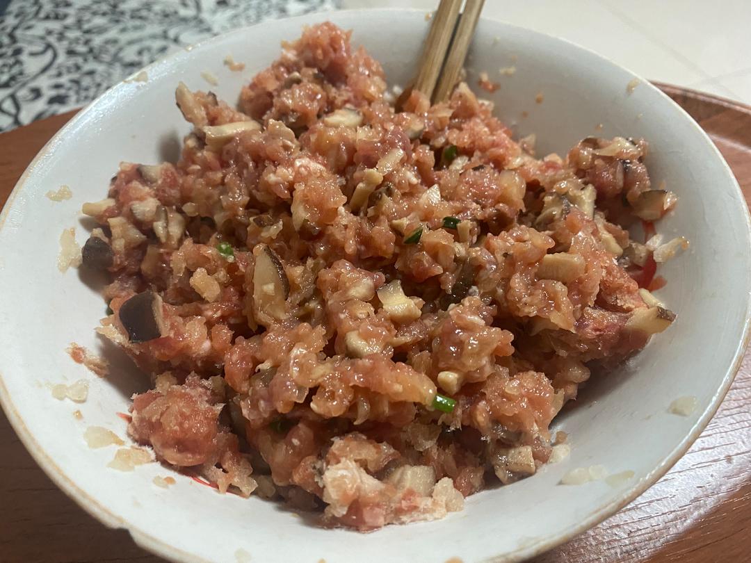 萝卜香菇猪肉饺子陷