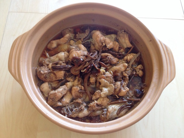 小鸡炖蘑菇