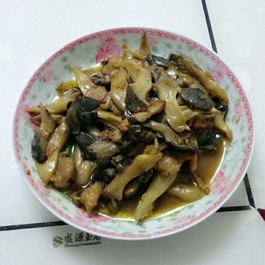 蘑菇炒肉片