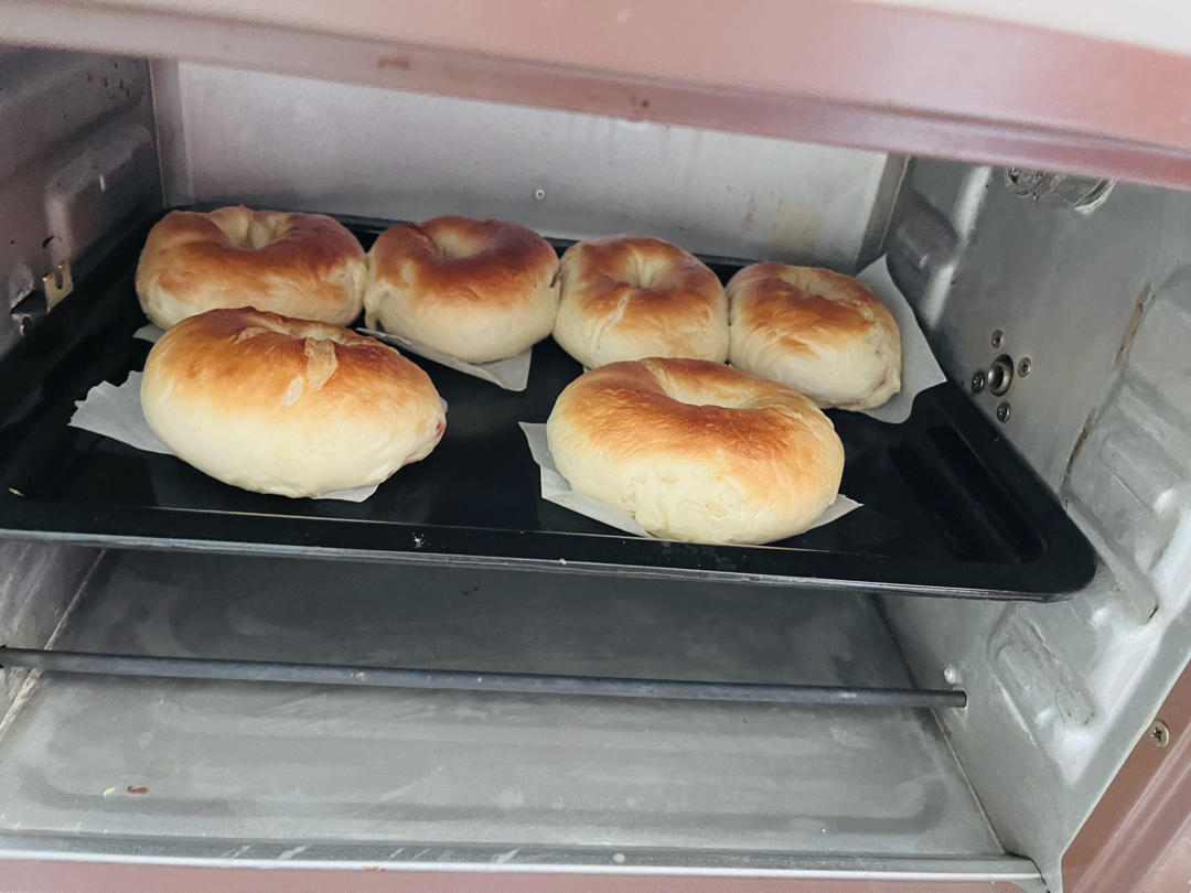 培根芝士碱水贝果