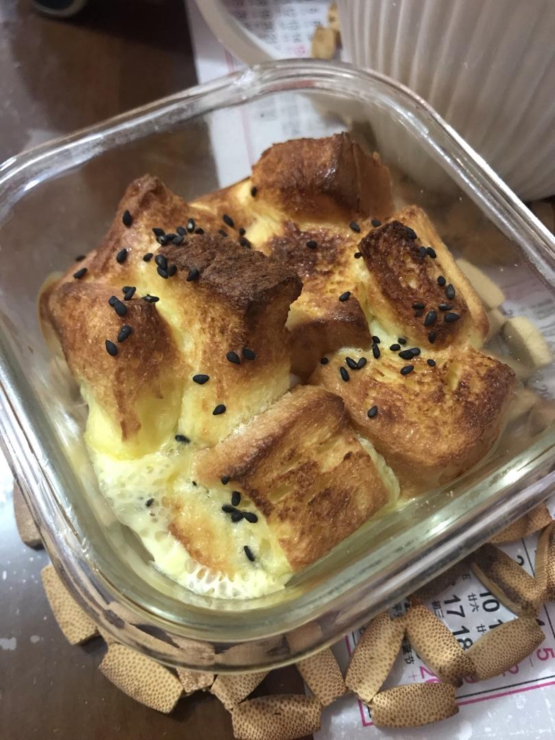 吐司蛋奶烤布丁