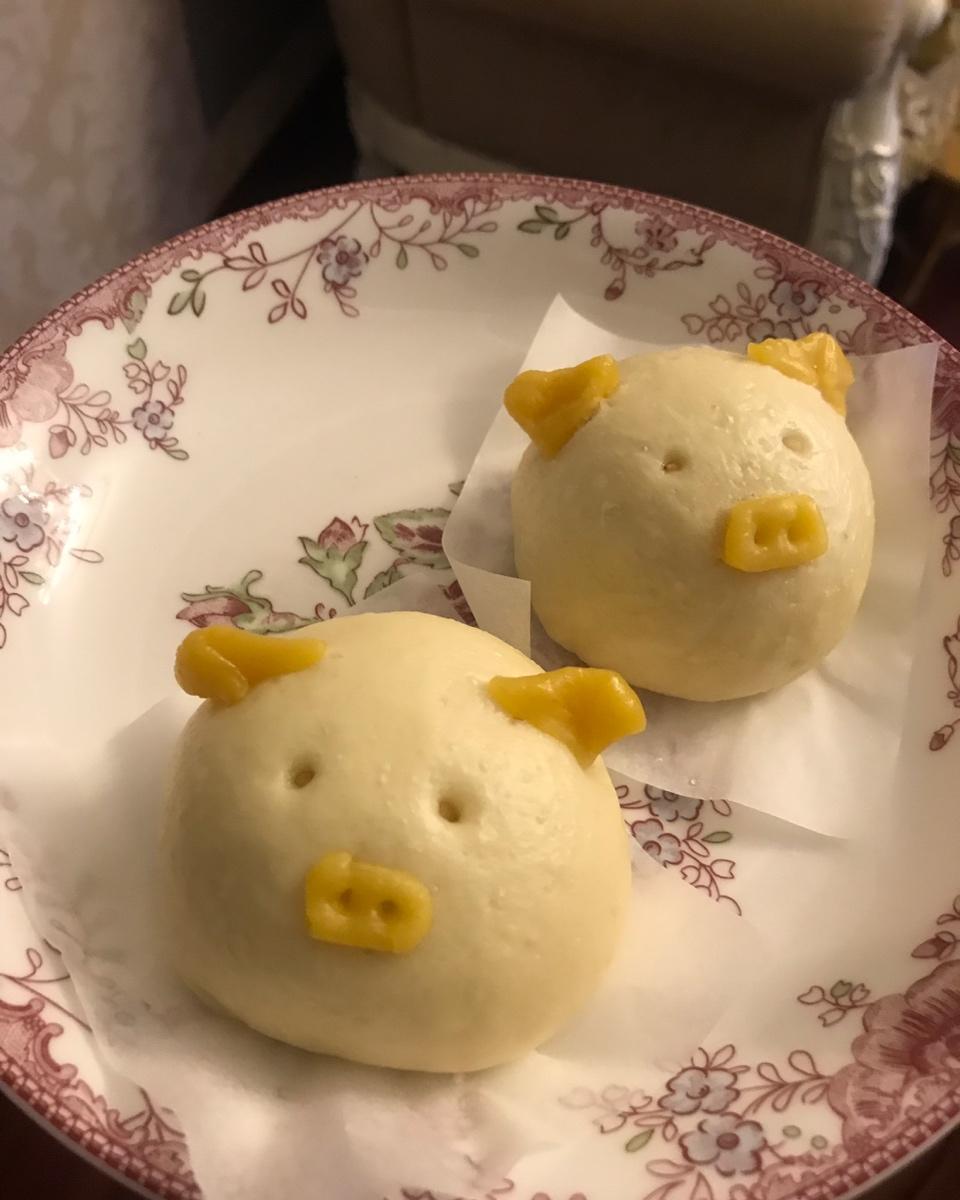 小猪奶黄包