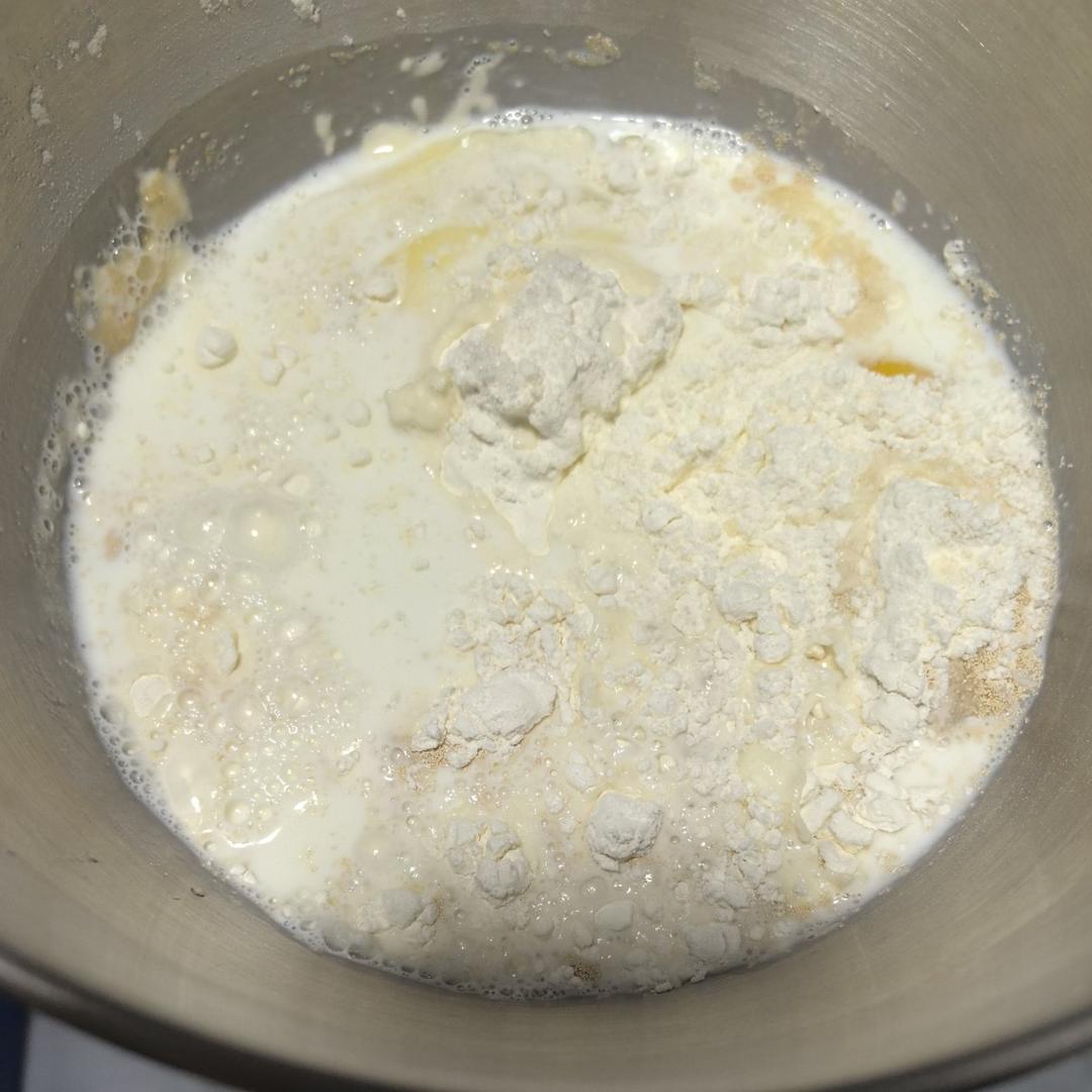 纯奶手撕吐司的做法 步骤1