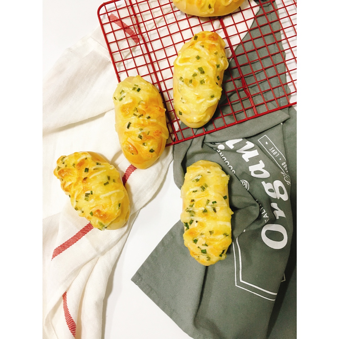 香葱芝士肉松面包