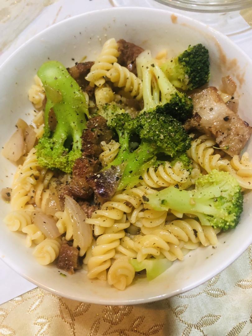 意式肉酱螺旋面