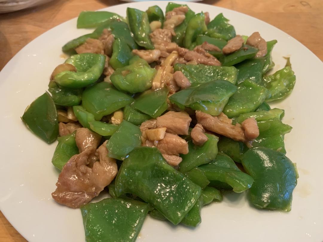 巨下饭的青椒炒肉丝
