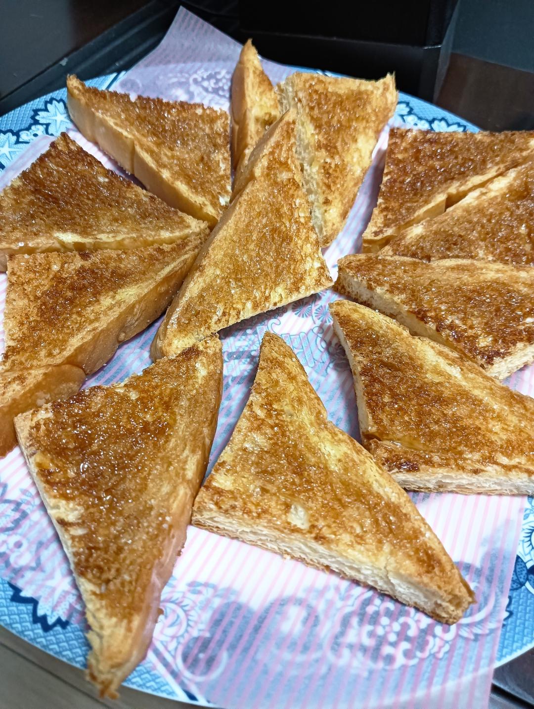 奶香蜂蜜烤吐司片