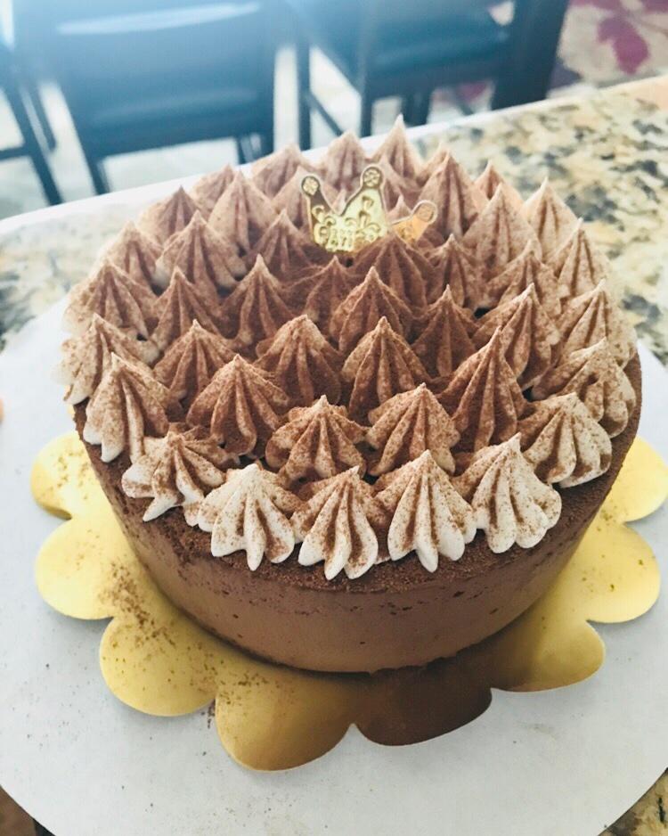 大脸猫yu 做过巧克力慕斯蛋糕(八寸)