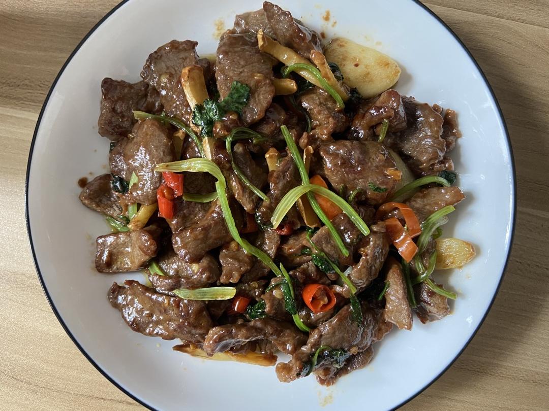 小炒牛肉（小白也可以做的超好吃！！）