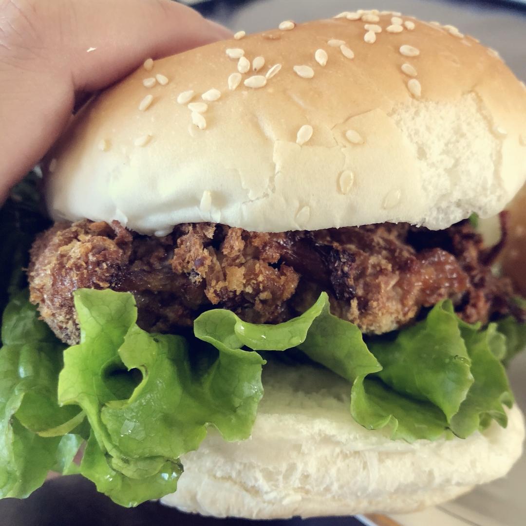 pallasq做的鸡腿汉堡