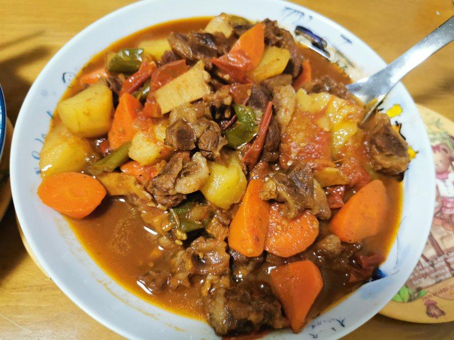 番茄土豆炖牛腩