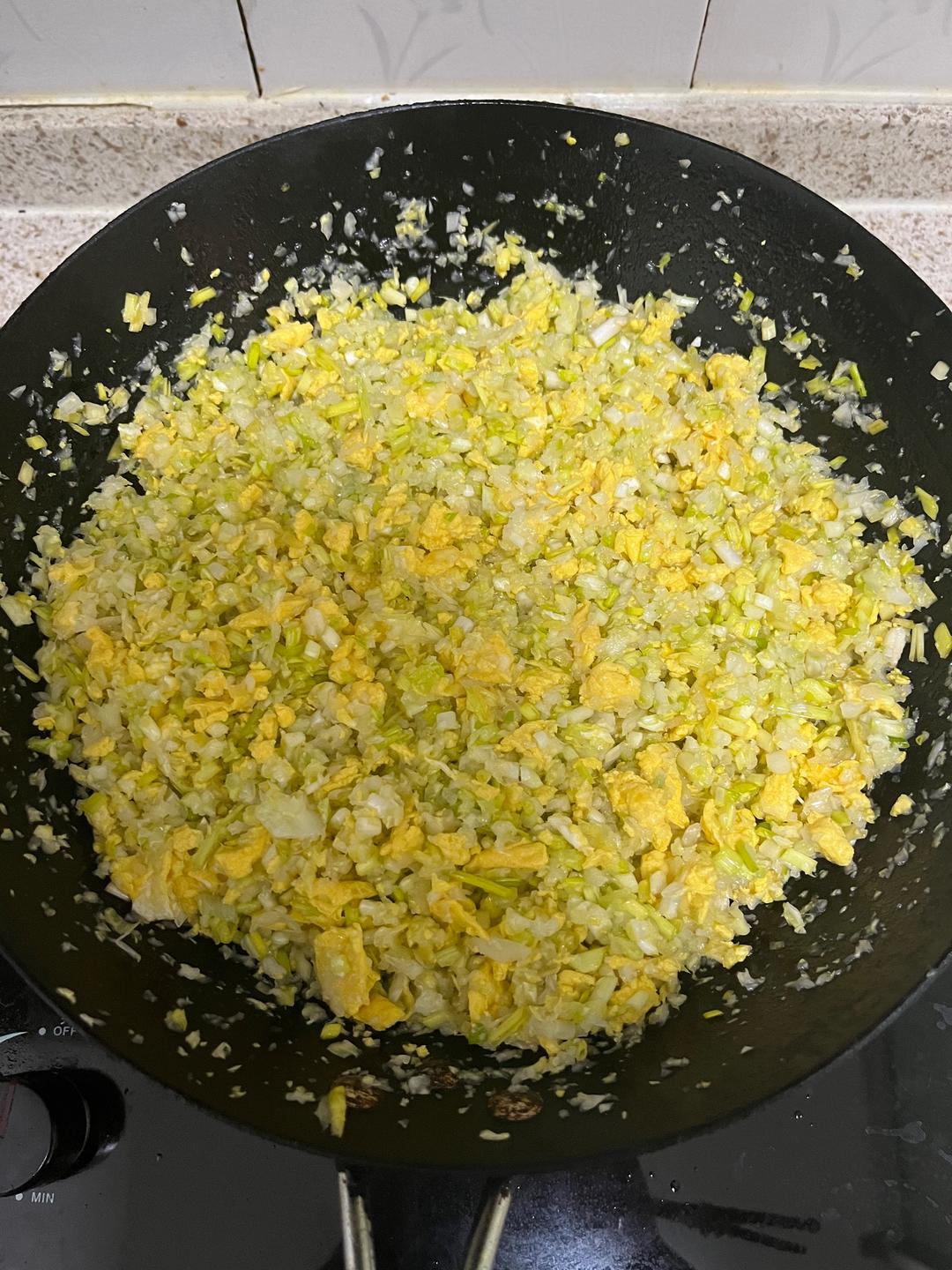 韭黄鸡蛋馅儿饺子