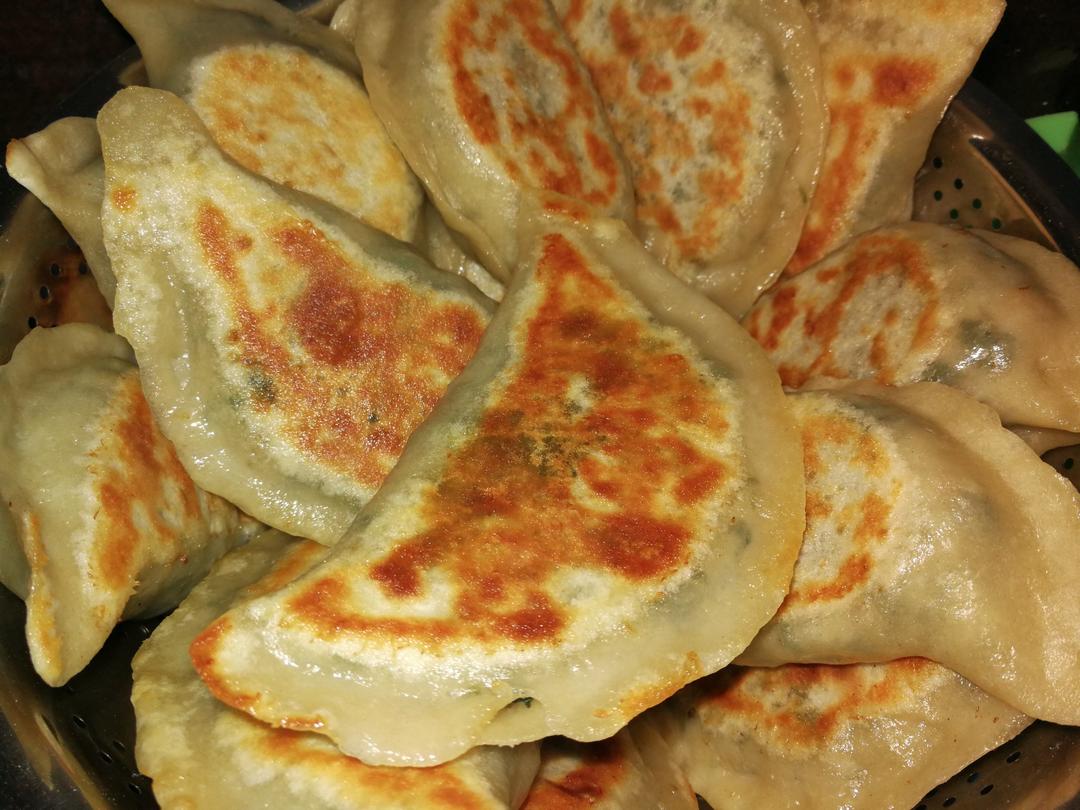 蒲公英鸡蛋菜盒子