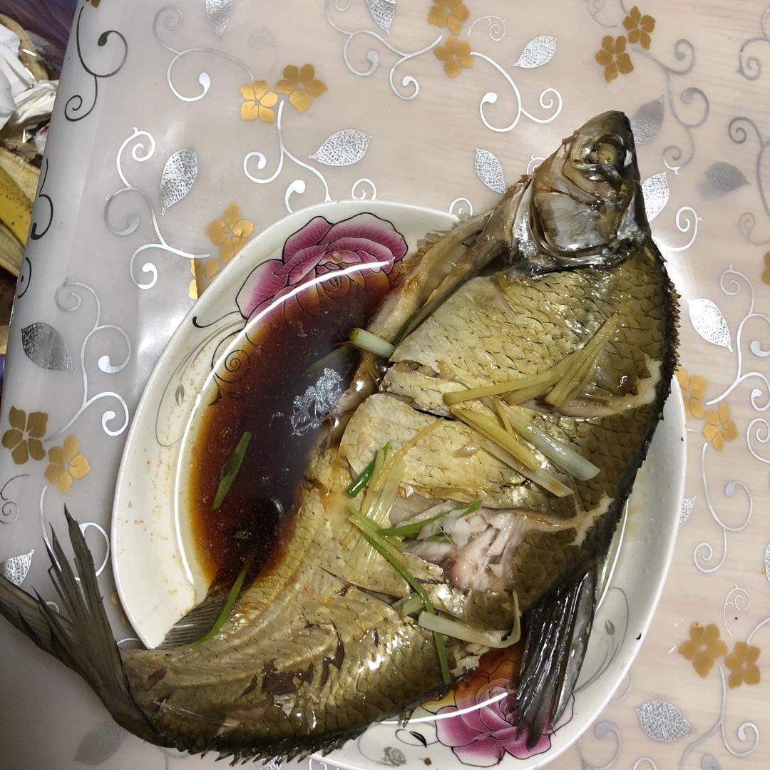 清蒸鲈鱼「家宴快手菜」