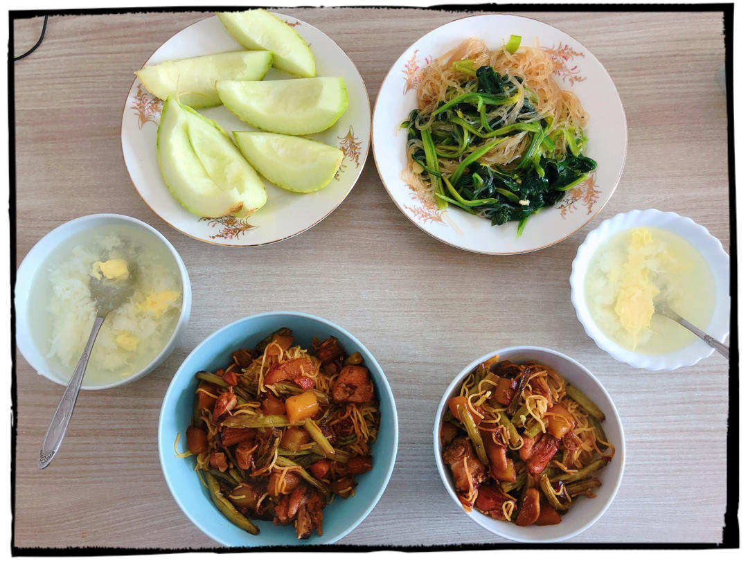 简单的鸡腿豆角焖意面