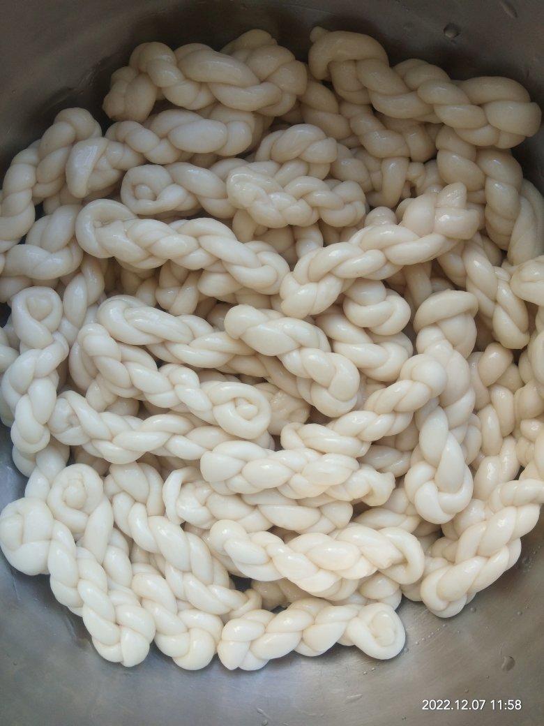 酥脆咸味小麻花